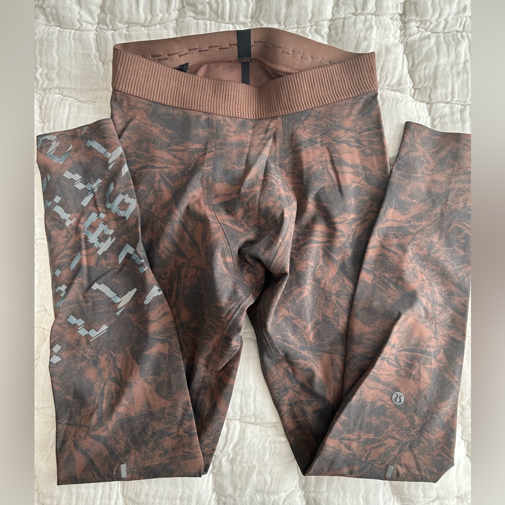 Lululemon Mens License to Train Tight 27”-Size L